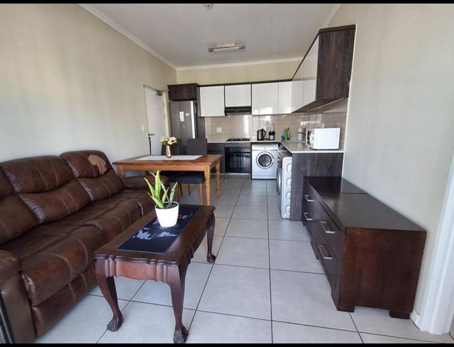 1 BEDROOM APARTMENT FOR SALE IN SANDOWN